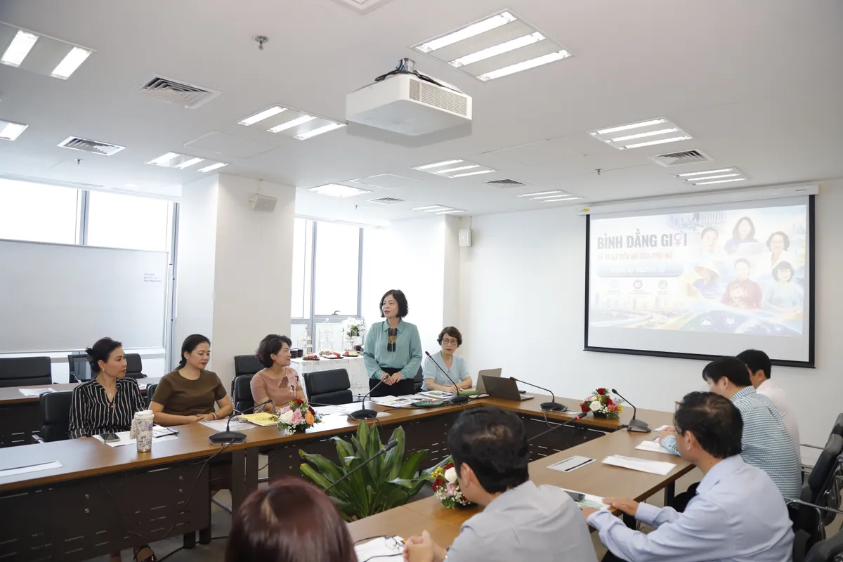 Khai mạc kh&oacute;a Tập huấn &ldquo;N&acirc;ng cao kiến thức về b&igrave;nh đẳng giới v&agrave; v&igrave; sự tiến bộ của phụ nữ&rdquo; - Ảnh 2.