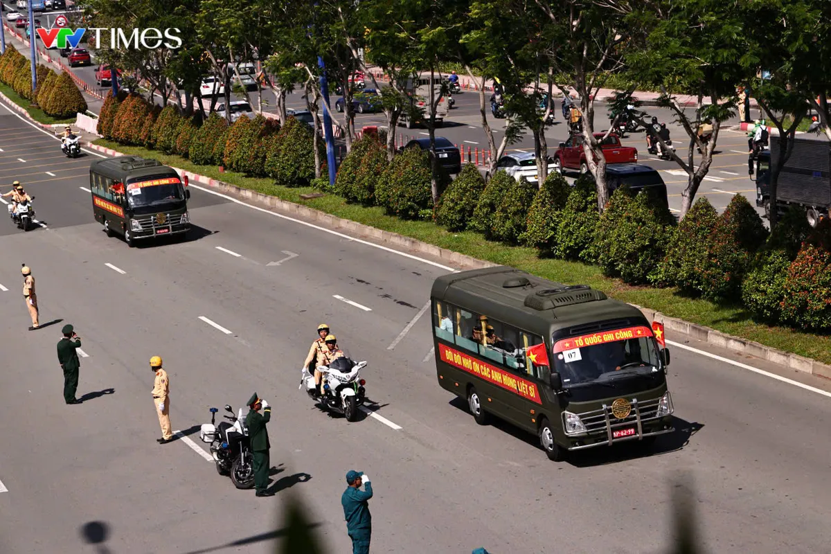 An táng 731 hài cốt liệt sĩ tại Nghĩa trang liệt sĩ TP Hồ Chí Minh - Ảnh 3.