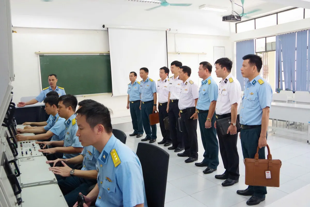 Học viện Hải quân đẩy mạnh hợp tác giáo dục, đào tạo và nghiên cứu khoa học trong tình hình mới - Ảnh 2.