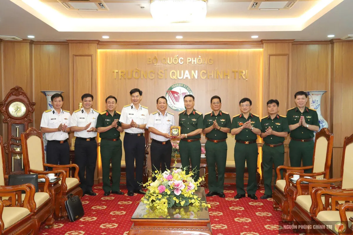 Học viện Hải quân đẩy mạnh hợp tác giáo dục, đào tạo và nghiên cứu khoa học trong tình hình mới - Ảnh 4.