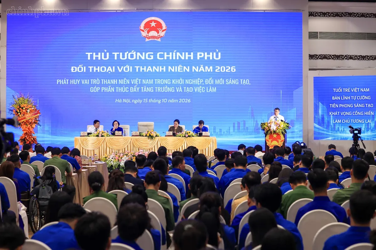 Bộ trưởng GD&ĐT: Không để AI làm thay tư duy của người học - Ảnh 4.