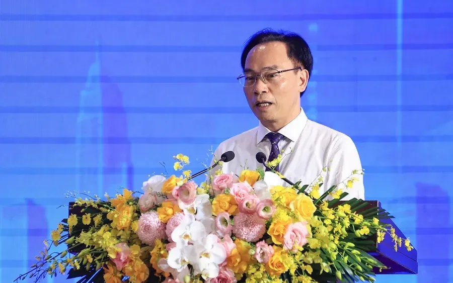 Bộ trưởng Bộ GD&ĐT Hoàng Minh Sơn trao đổi tại chương trình Thủ tướng Chính phủ đối thoại với thanh niên năm 2026. Ảnh: VGP