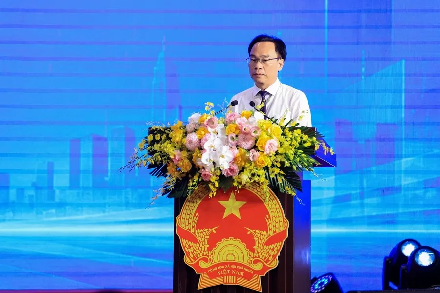 Bộ trưởng GD&ĐT: Không để AI làm thay tư duy của người học - Ảnh 2.