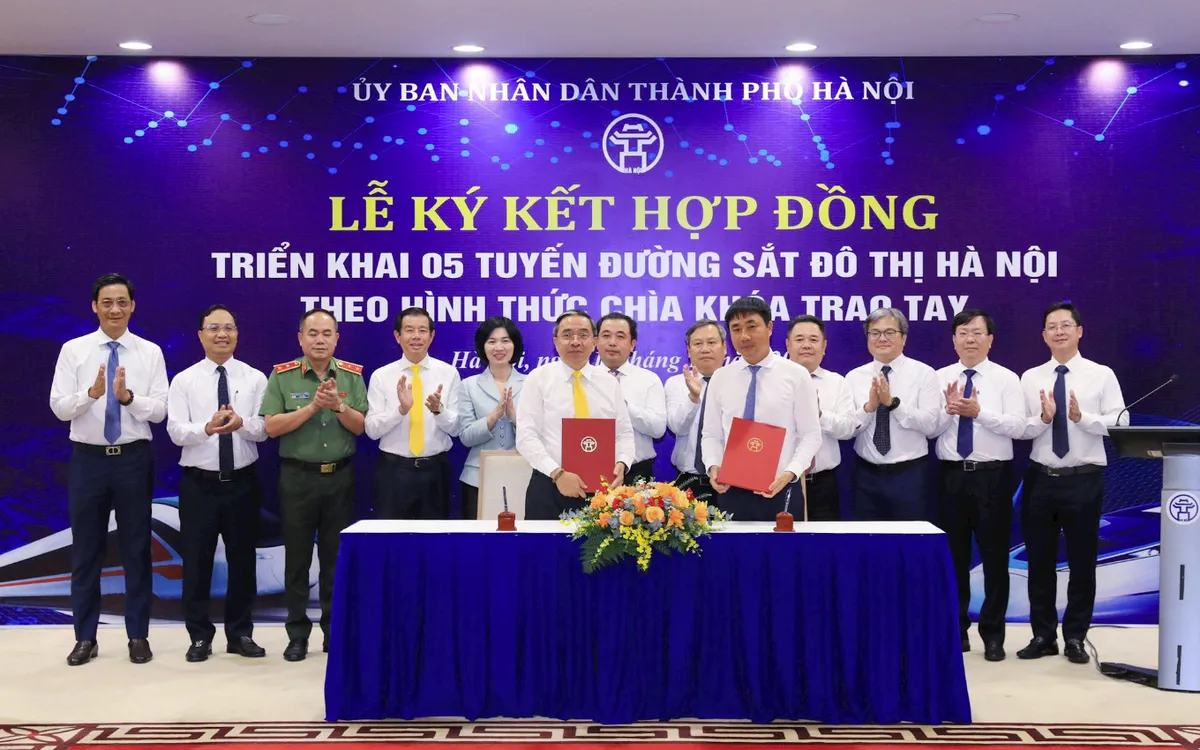 Hà Nội ký hợp đồng triển khai 5 tuyến metro, mục tiêu hoàn thành năm 2030 - Ảnh 1.