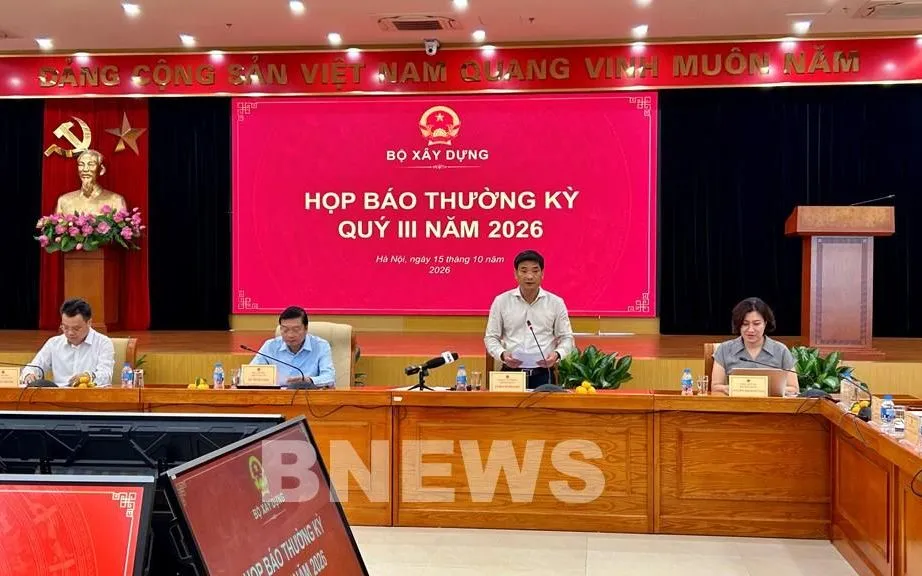 Chánh văn phòng Bộ Xây dựng Lâm Văn Hoàng thông tin. Ảnh: Diệp Anh/Bnews