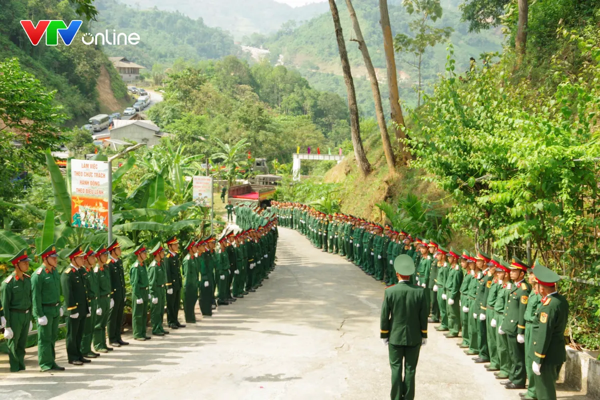 Xúc động ngày tiễn biệt 93 liệt sĩ tại Nghĩa trang Vị Xuyên- Ảnh 1.
