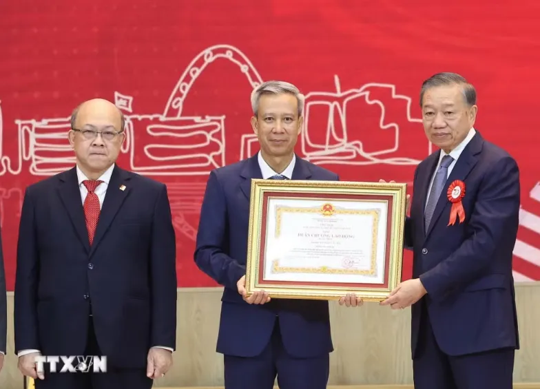Tổng Bí thư, Chủ tịch nước Tô Lâm: Xây dựng Đại học Bách khoa Hà Nội trở thành đại học nghiên cứu xuất sắc - Ảnh 1.