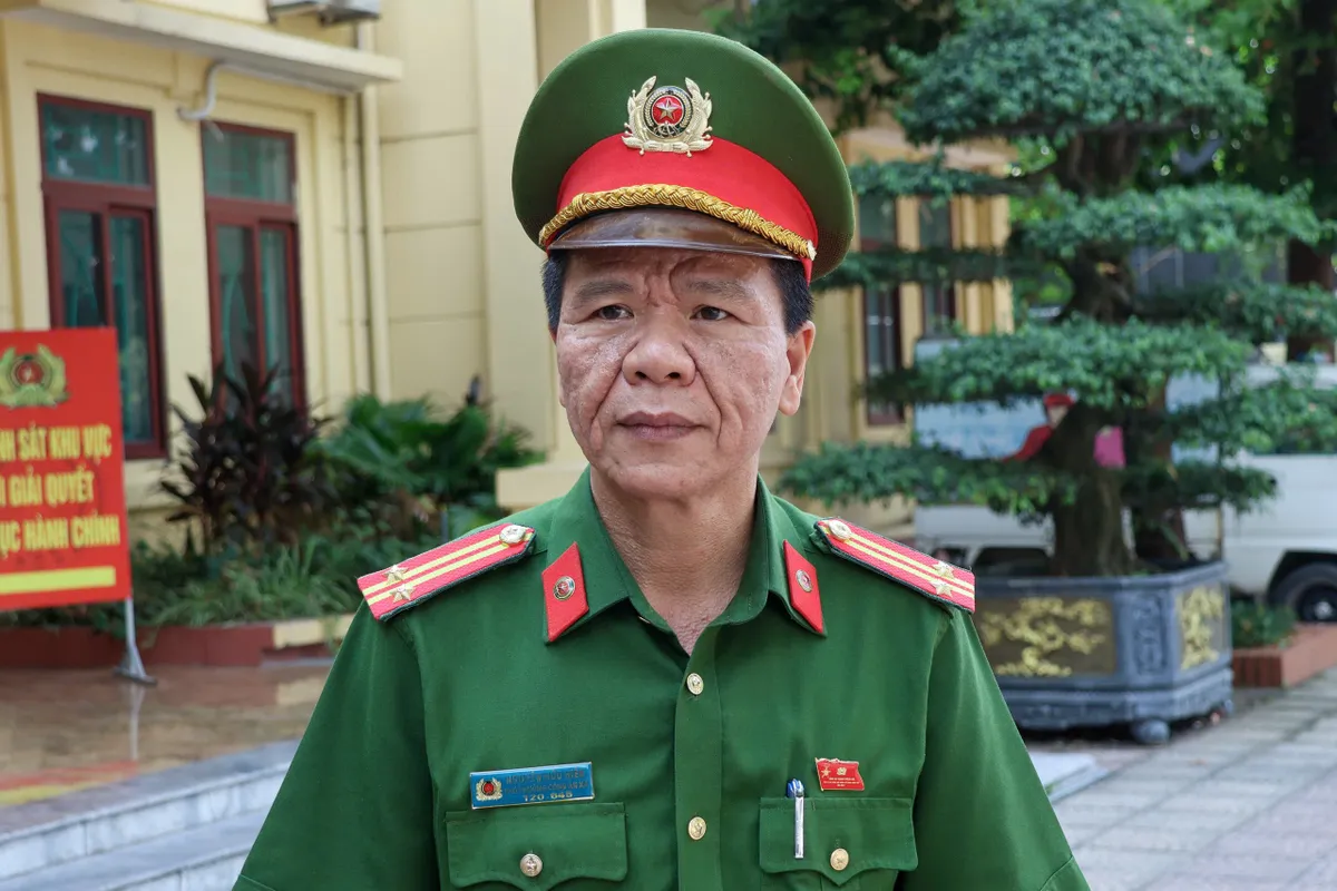 Hà Nội: CSGT phối hợp Công an xã "đến từng ngõ, gõ từng nhà" làm sạch dữ liệu phương tiện - Ảnh 3.