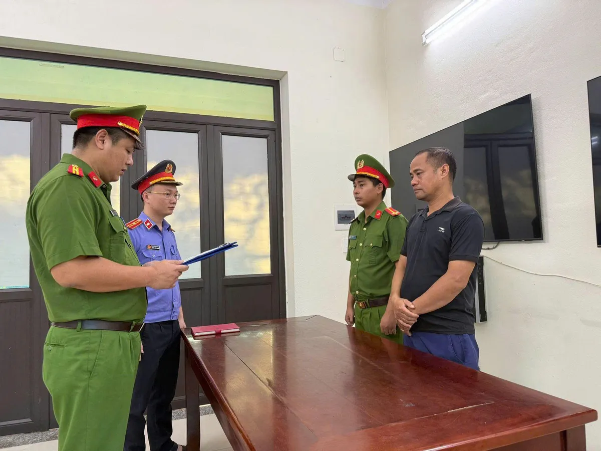 Khởi tố 2 đối tượng dùng thịt lợn nhiễm dịch tả châu Phi làm thực phẩm - Ảnh 1.