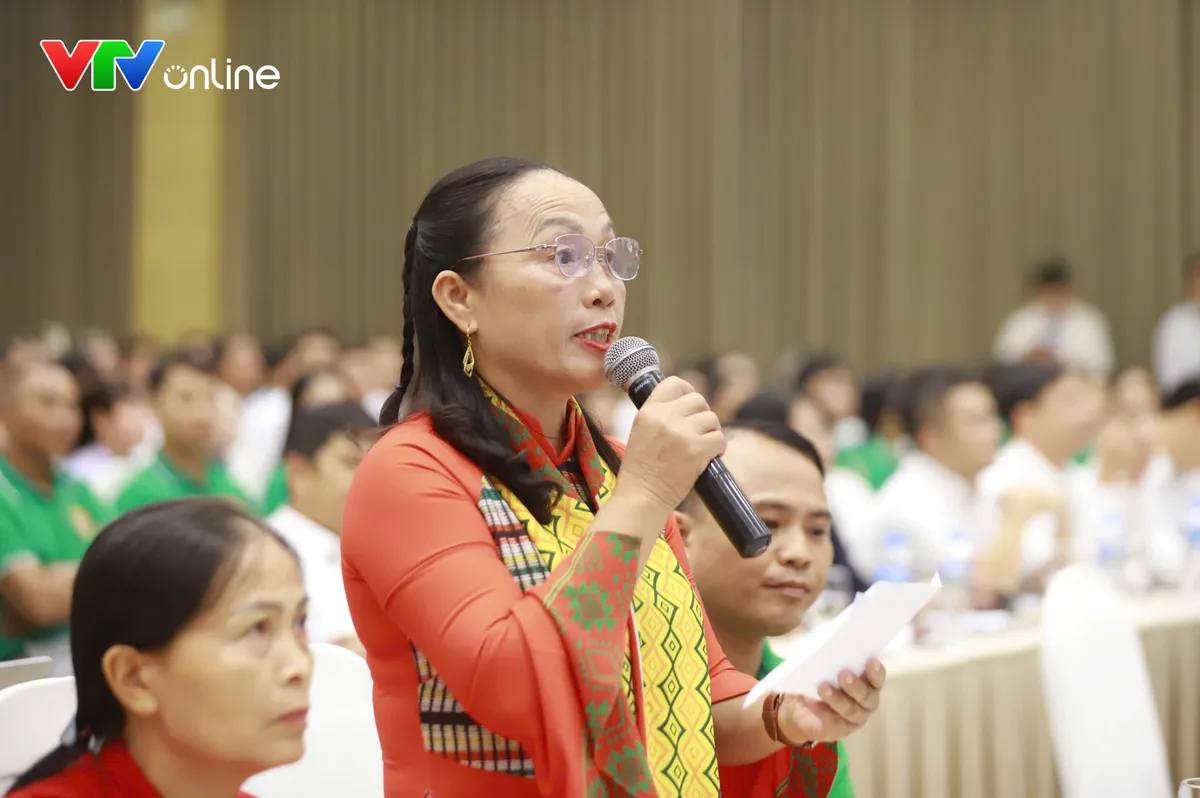 Bộ Công an đối thoại với nông dân: Đưa chuyển đổi số đến gần hơn với người dân nông thôn - Ảnh 9.