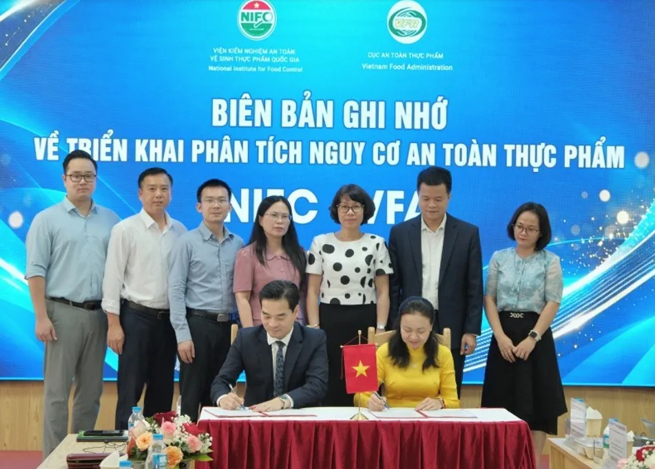 Bộ Y tế từng bước chuẩn bị nền tảng quản lý an toàn thực phẩm dựa trên phân tích nguy cơ - Ảnh 1.