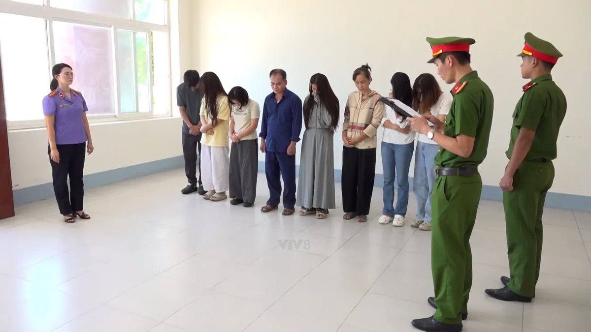 Triệt phá đường dây sản xuất, buôn bán thuốc giả quy mô lớn- Ảnh 8. Triệt phá đường dây sản xuất, buôn bán thuốc giả quy mô lớn- Ảnh 8.
