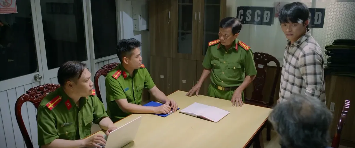 Phù sa - Tập cuối: Nghiệm đầu thú, Phù Sa hứa chờ đợi anh - Ảnh 4.