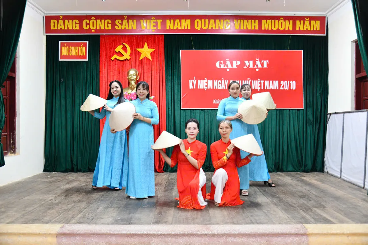 Ấm áp chương trình kỷ niệm Ngày Phụ nữ Việt Nam tại Đặc khu Trường Sa - Ảnh 7.