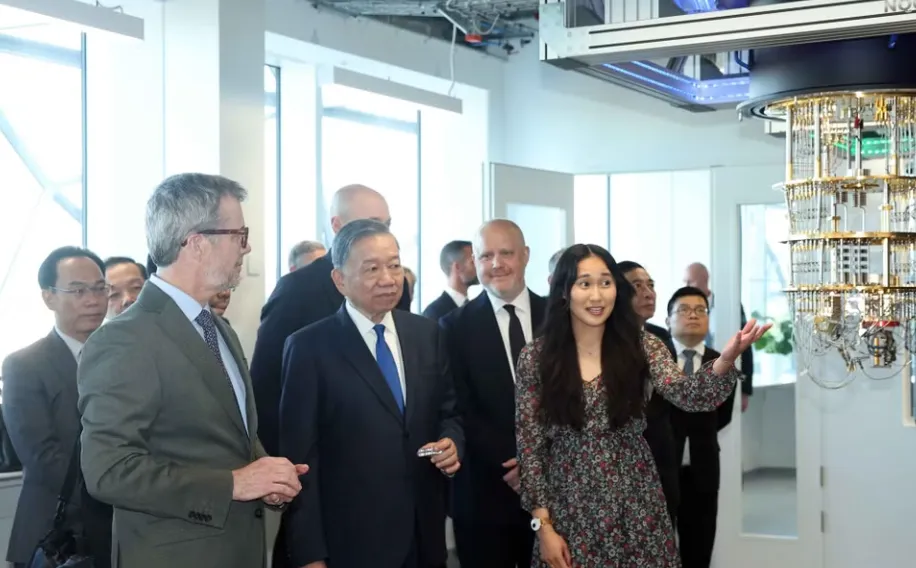 Tổng Bí thư, Chủ tịch nước Tô Lâm thăm Viện Nghiên cứu Niels Bohr của Đại học Copenhagen - Ảnh 1.