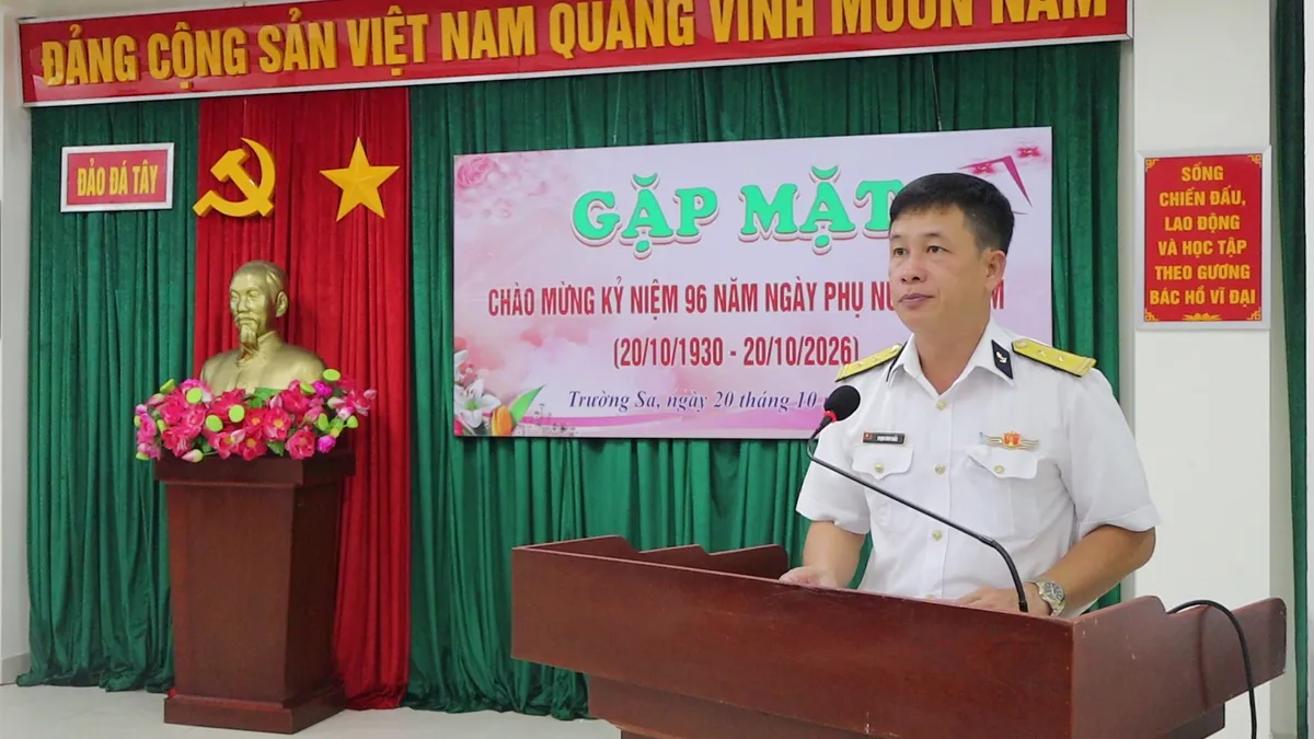 Ấm áp chương trình kỷ niệm Ngày Phụ nữ Việt Nam tại Đặc khu Trường Sa - Ảnh 2.