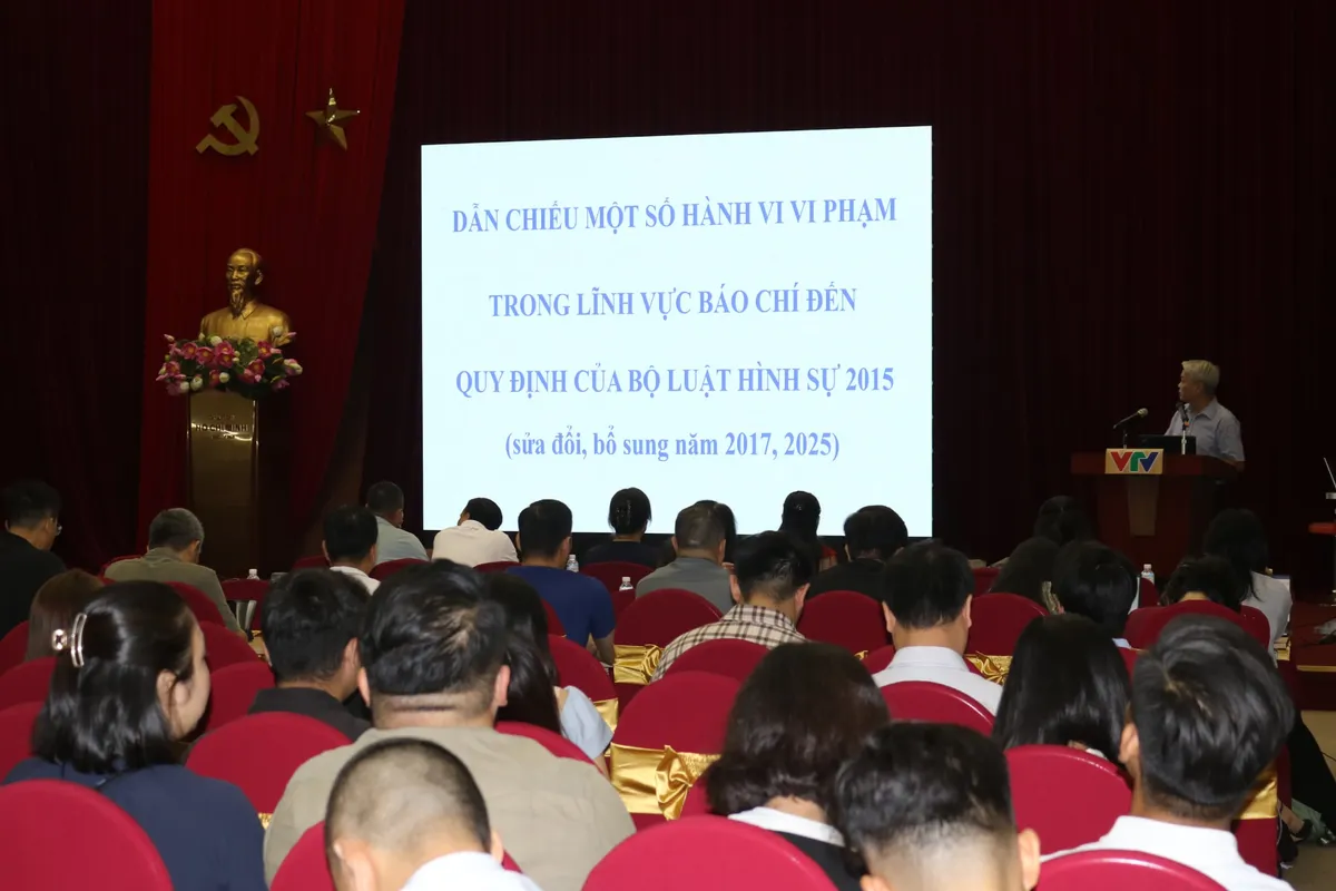 Nhà báo nâng cao kỹ năng tác nghiệp an toàn về pháp lý - Ảnh 3.