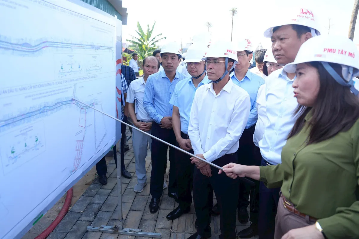 Hà Nội thúc tiến độ 3 dự án giao thông trọng điểm - Ảnh 2.