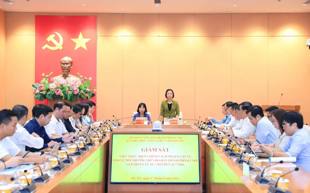 Buổi làm việc của Đoàn giám sát của Ban Khoa học, Công nghệ và Môi trường, HĐND thành phố Hà Nội. Ảnh: HĐND