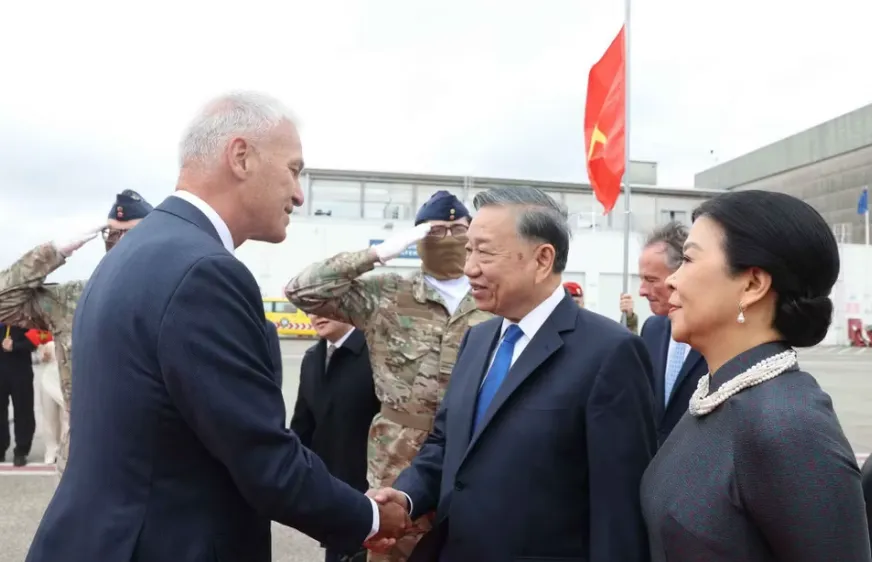 Tổng Bí thư, Chủ tịch nước Tô Lâm bắt đầu thăm chính thức EU và Vương quốc Bỉ - Ảnh 1.