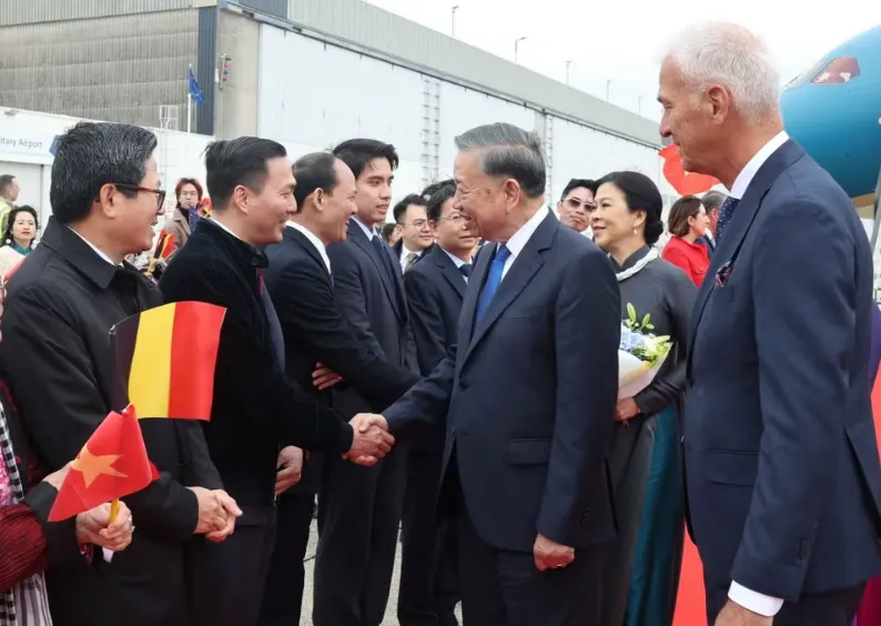 Tổng Bí thư, Chủ tịch nước Tô Lâm bắt đầu thăm chính thức EU và Vương quốc Bỉ - Ảnh 2.