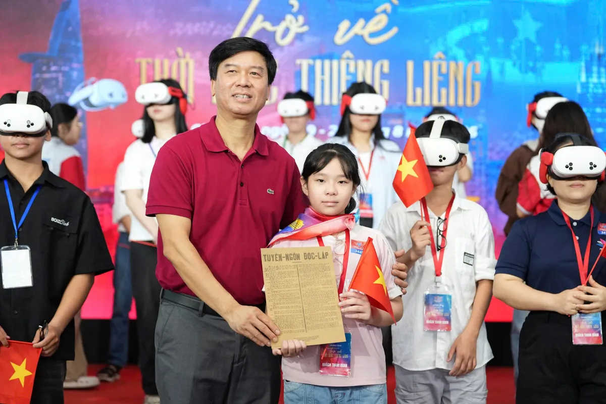 Người d&acirc;n Kh&aacute;nh H&ograve;a sẽ được trở về thời khắc thi&ecirc;ng li&ecirc;ng năm 1945 qua c&ocirc;ng nghệ VR - Ảnh 5.