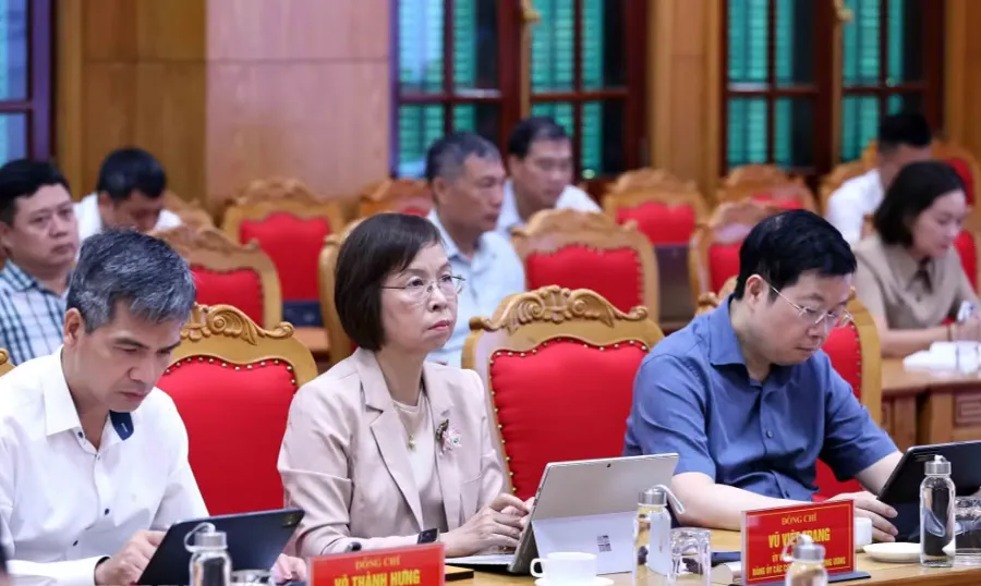 Qu&aacute;n triệt, triển khai hiệu quả, thực chất c&aacute;c nghị quyết Hội nghị Trung ương 4 - Ảnh 4.