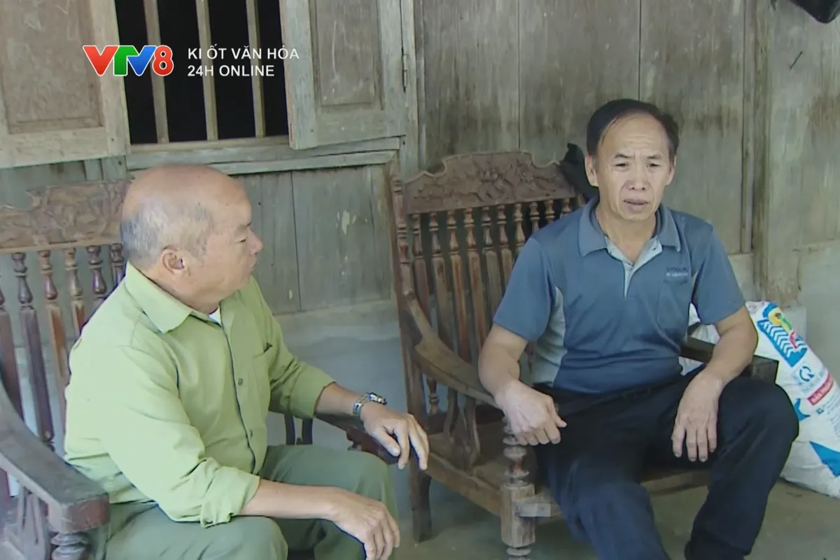 Già làng, trưởng bản đồng hành xoá mù chữ vùng cao- Ảnh 1. Già làng, trưởng bản đồng hành xoá mù chữ vùng cao- Ảnh 1.