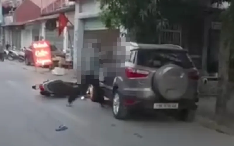 Vụ tài xế bị đâm tử vong ở Hà Nội: Nghi phạm nghi vợ cũ có tình cảm với người khác - Ảnh 1.
