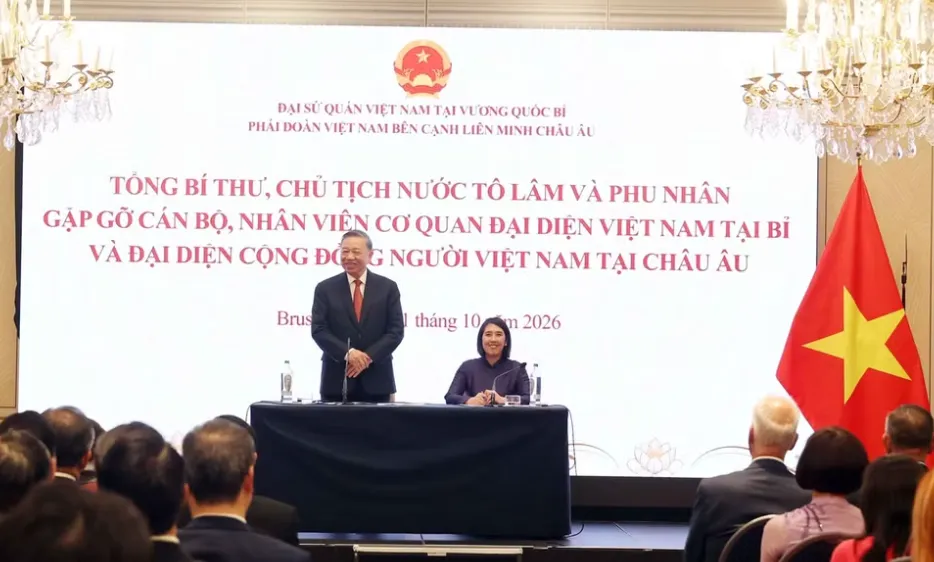 Tổng Bí thư, Chủ tịch nước Tô Lâm gặp đại diện cộng đồng người Việt Nam tại châu Âu - Ảnh 2.