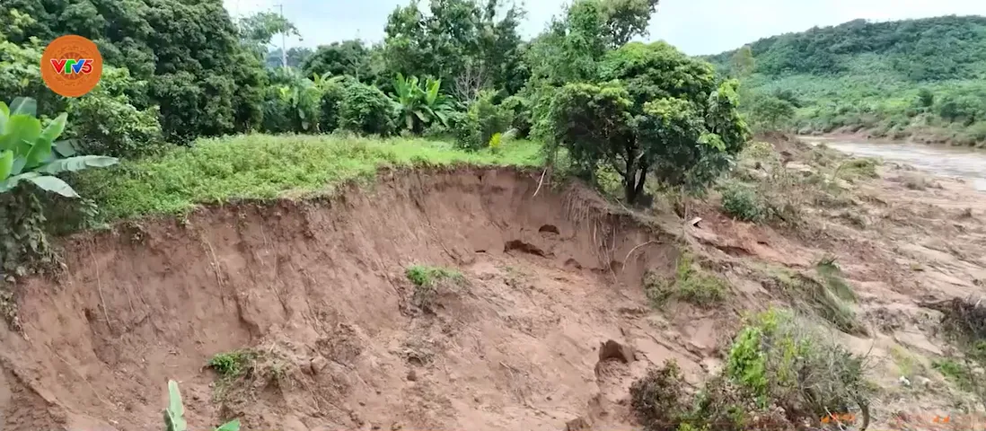 Nỗi lo sạt lở mùa mưa bão tại vùng cao Quảng Trị - Ảnh 1.