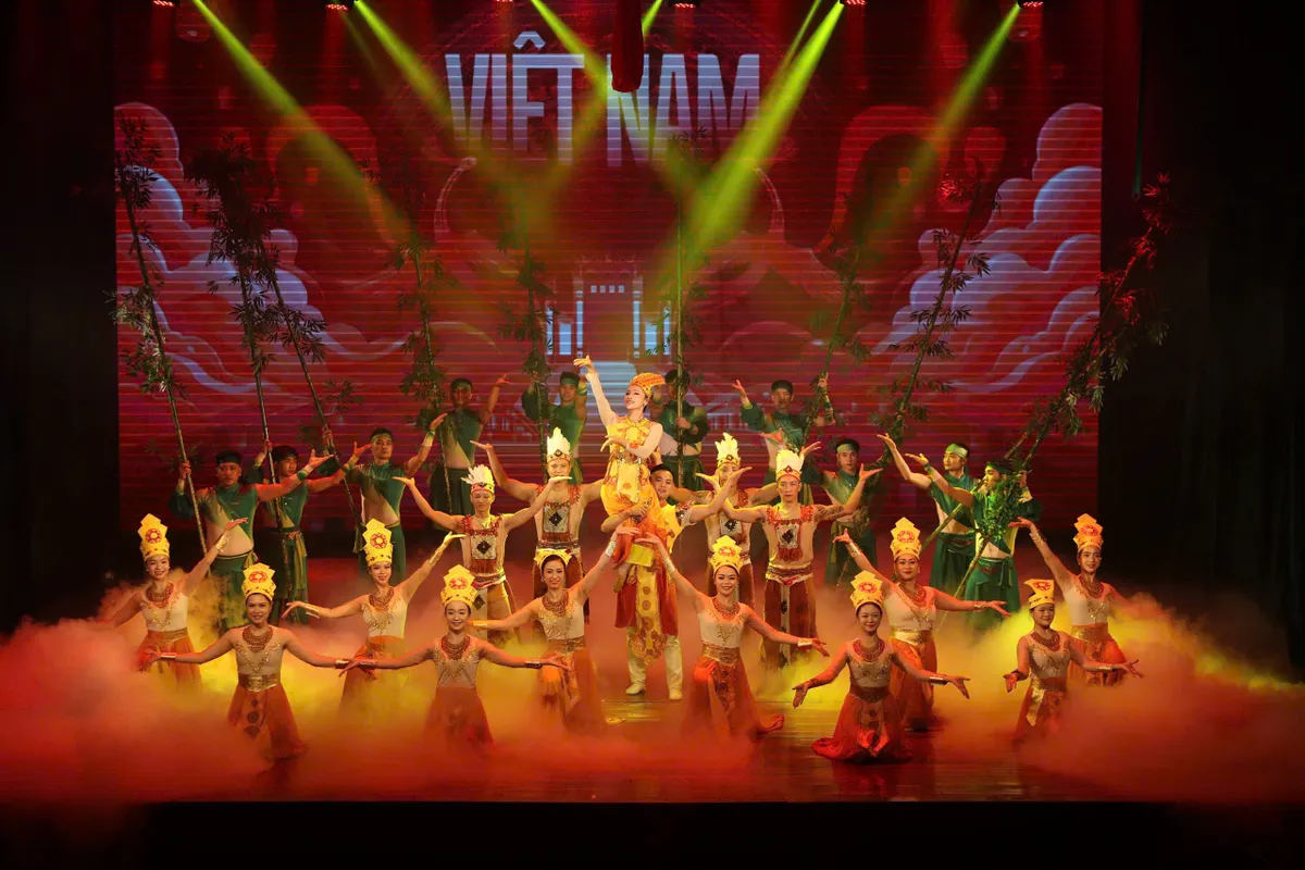 Bế mạc Liên hoan Sân khấu Hà Nội mở rộng năm 2026: Vinh danh những tác phẩm xuất sắc nhất - Ảnh 3.