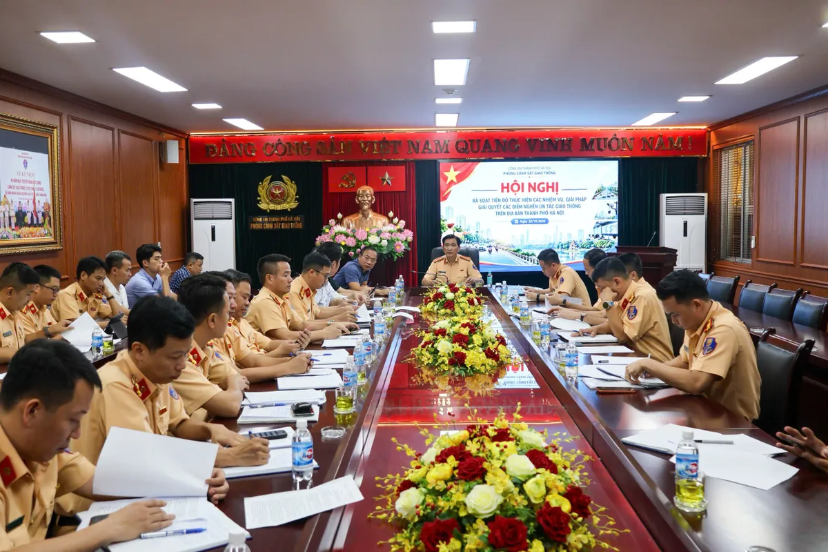 Hà Nội: 62 vị trí rào chắn thi công, CSGT khuyến cáo người dân chủ động lộ trình - Ảnh 4.