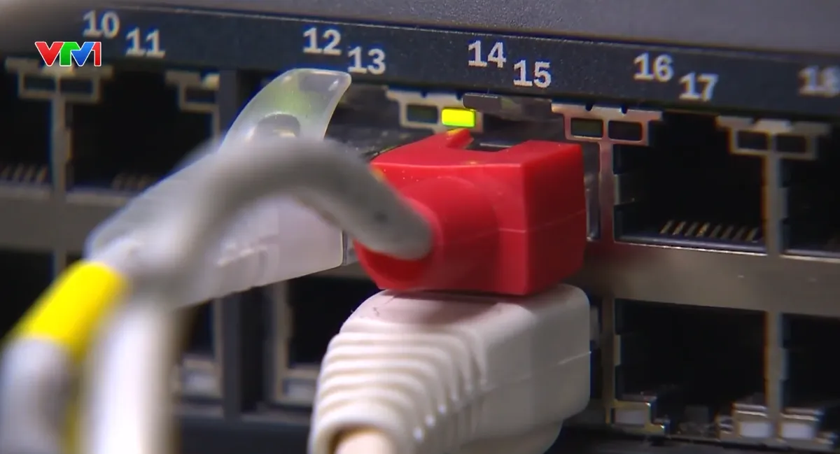 Nhật Bản th&agrave;nh lập đội &ldquo;hacker mũ trắng&rdquo; - Ảnh 1.
