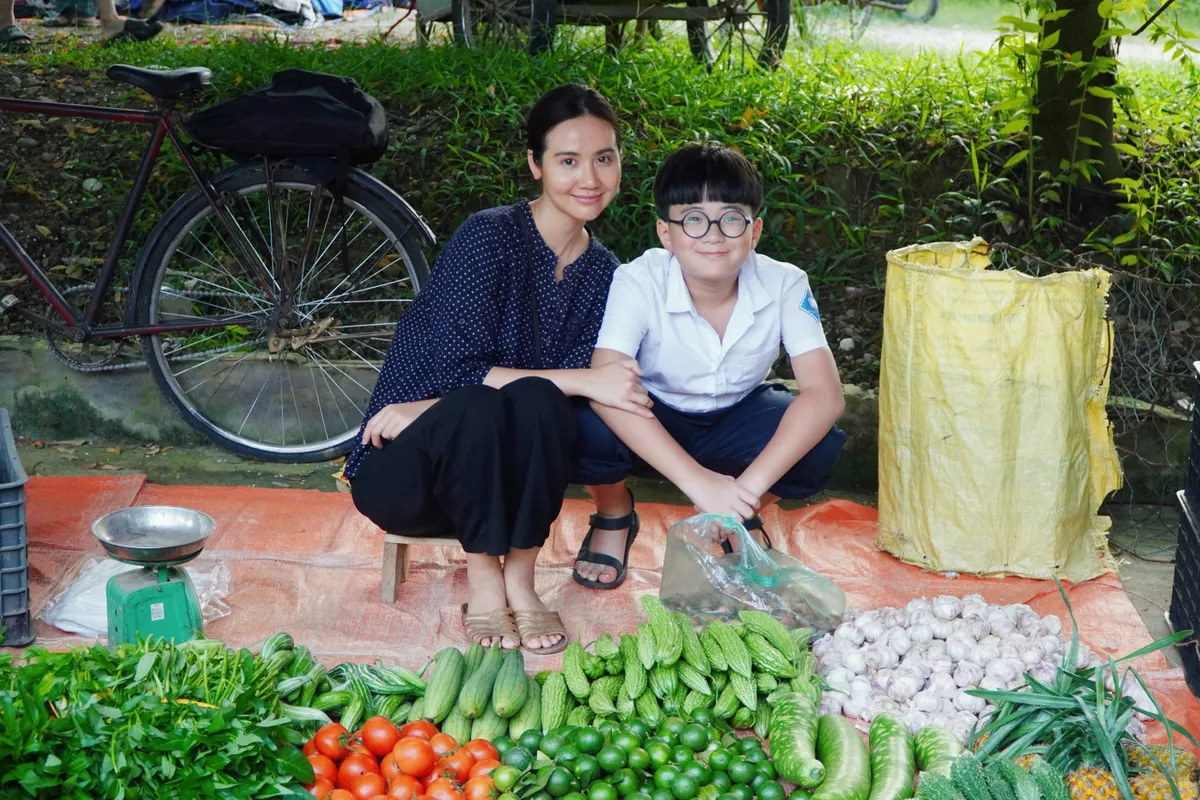 Sau hơn 15 năm trong nghề, Huyền Lizzie kh&ocirc;ng c&ograve;n muốn đ&oacute;ng m&igrave;nh trong những vai sang chảnh - Ảnh 5.
