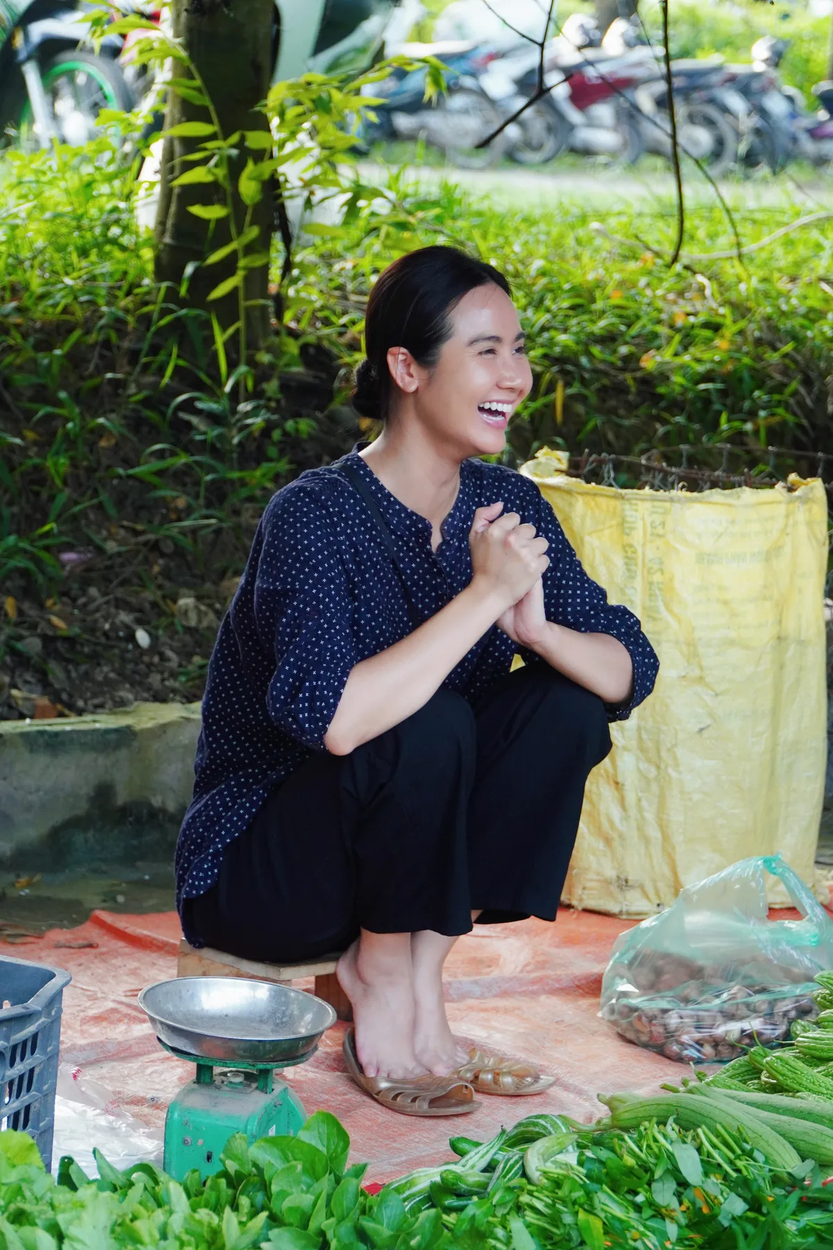 Sau hơn 15 năm trong nghề, Huyền Lizzie kh&ocirc;ng c&ograve;n muốn đ&oacute;ng m&igrave;nh trong những vai sang chảnh - Ảnh 3.
