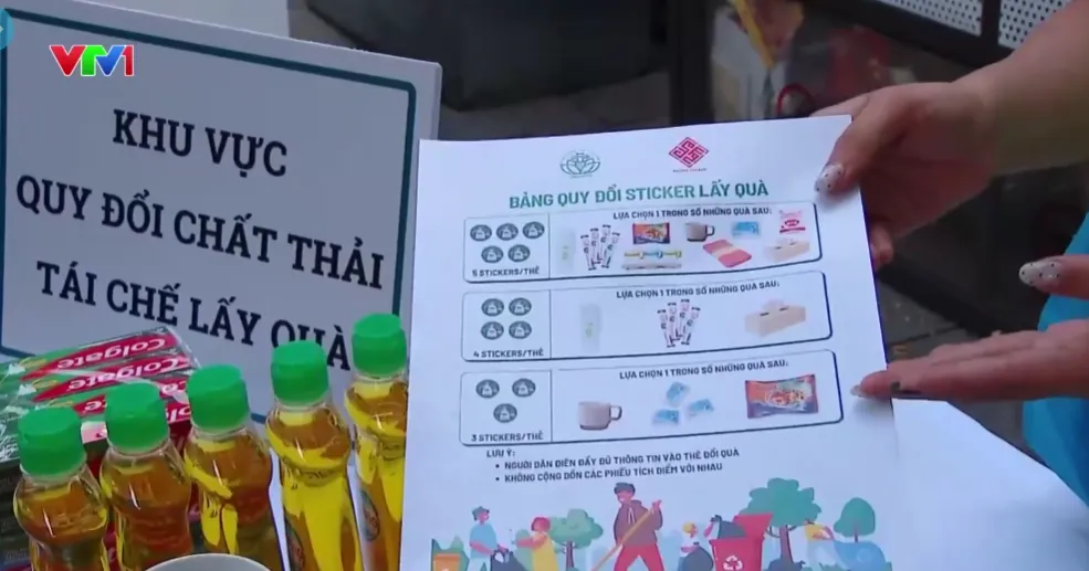 Từ t&uacute;i r&aacute;c ti&ecirc;u chuẩn đến x&acirc;y dựng th&oacute;i quen ph&acirc;n loại r&aacute;c - Ảnh 1.
