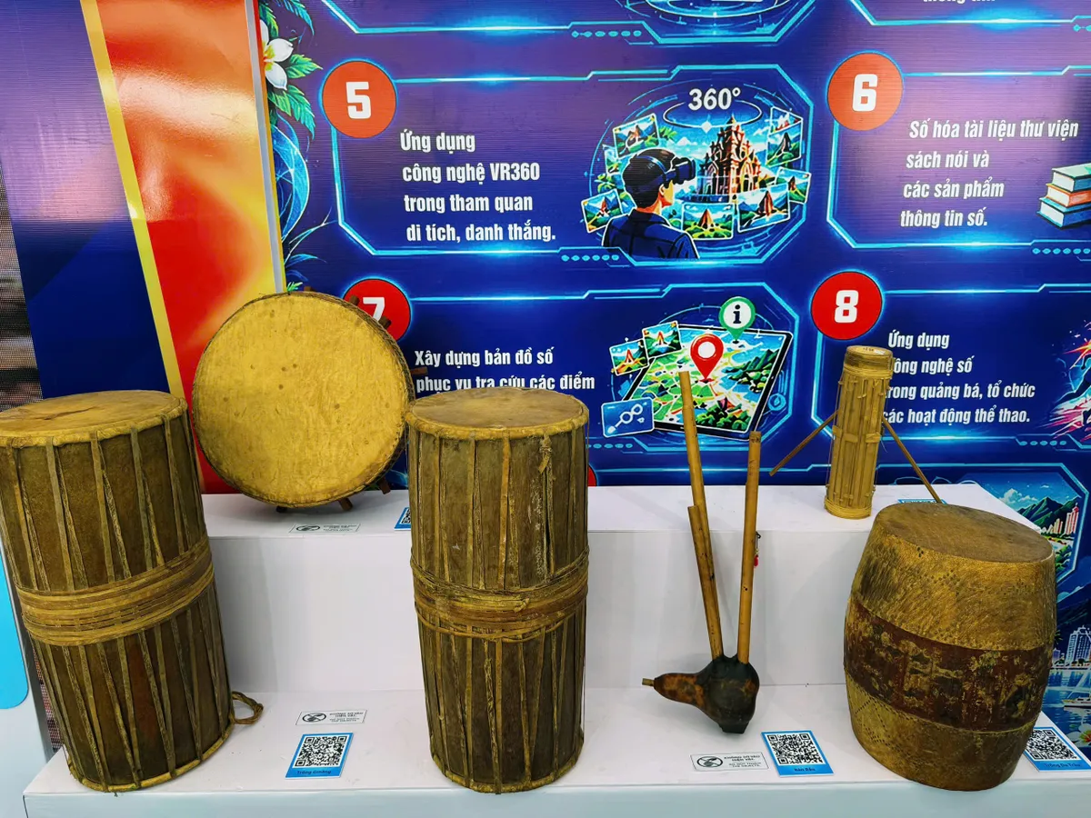 Khánh Hòa đưa công nghệ số đến gần du khách - Ảnh 1.