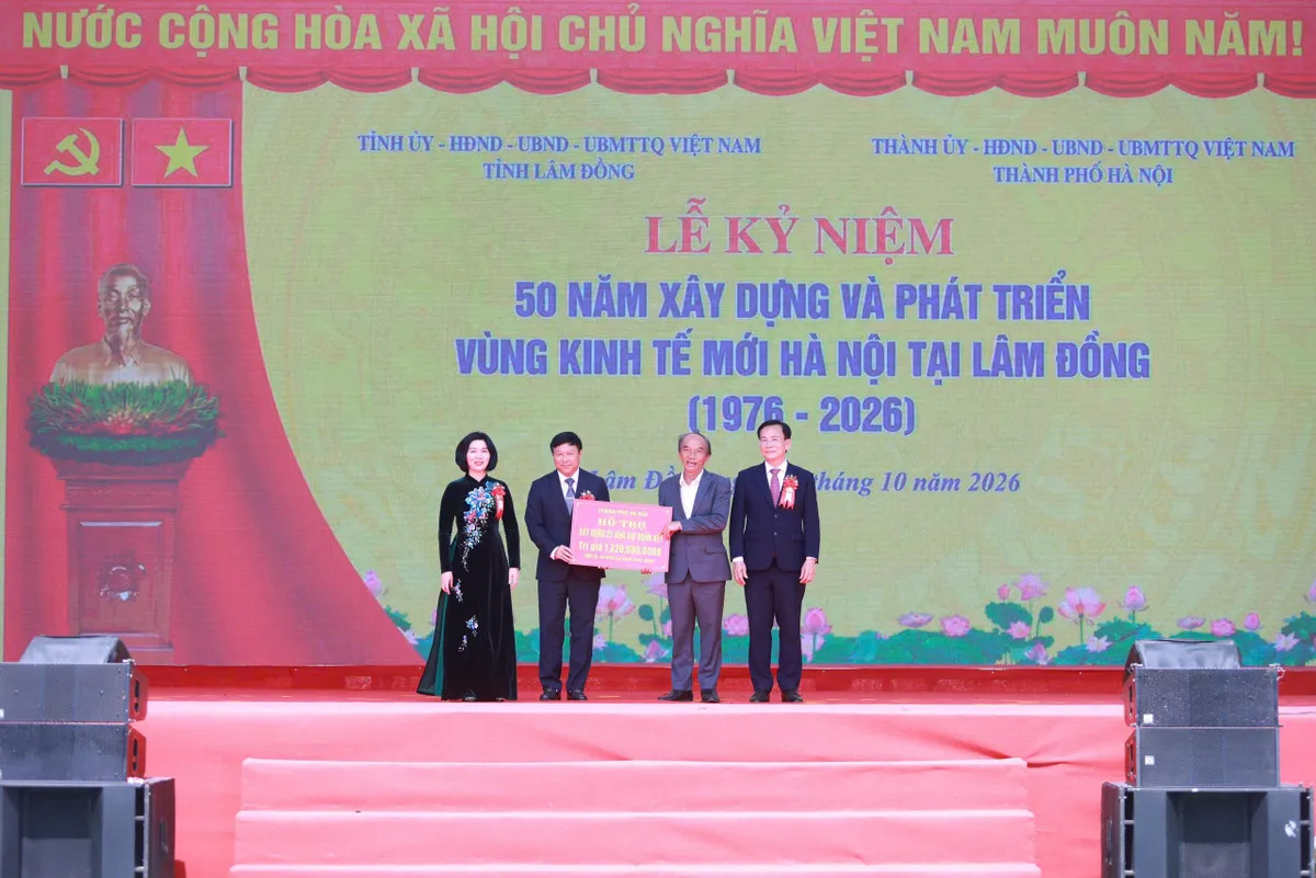 Kỷ niệm 50 năm xây dựng và phát triển Vùng kinh tế mới Hà Nội tại Lâm Đồng- Ảnh 5.