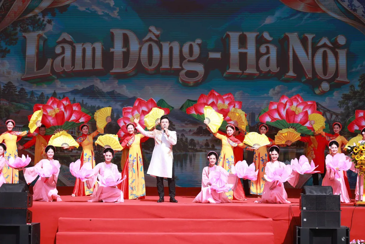 Kỷ niệm 50 năm xây dựng và phát triển Vùng kinh tế mới Hà Nội tại Lâm Đồng- Ảnh 6.