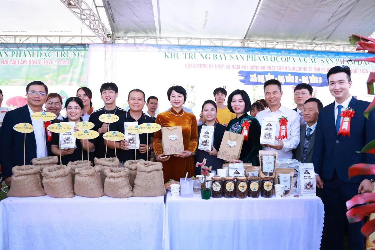 Kỷ niệm 50 năm xây dựng và phát triển Vùng kinh tế mới Hà Nội tại Lâm Đồng- Ảnh 1.