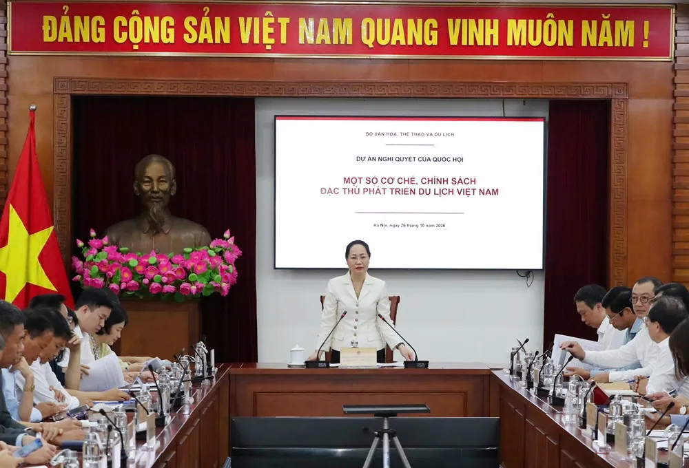 Tháo gỡ điểm nghẽn, khơi thông nguồn lực và tạo động lực mới cho ngành du lịch phát triển- Ảnh 1.