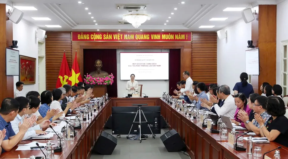 Tháo gỡ điểm nghẽn, khơi thông nguồn lực và tạo động lực mới cho ngành du lịch phát triển- Ảnh 7.