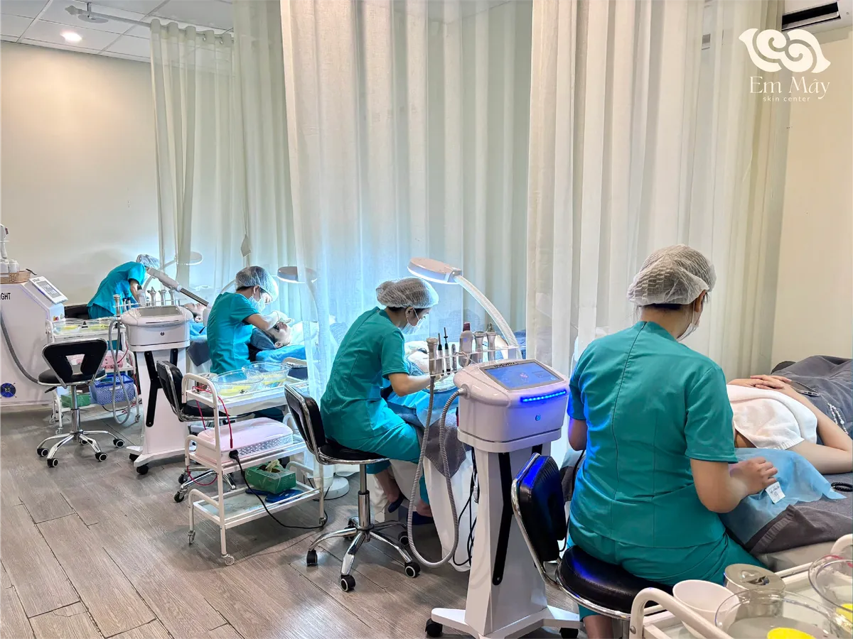 Chữa lành làn da và trị sẹo trong không gian riêng tư tại Em Mây Skin Center- Ảnh 3. Chữa lành làn da và trị sẹo trong không gian riêng tư tại Em Mây Skin Center- Ảnh 3.