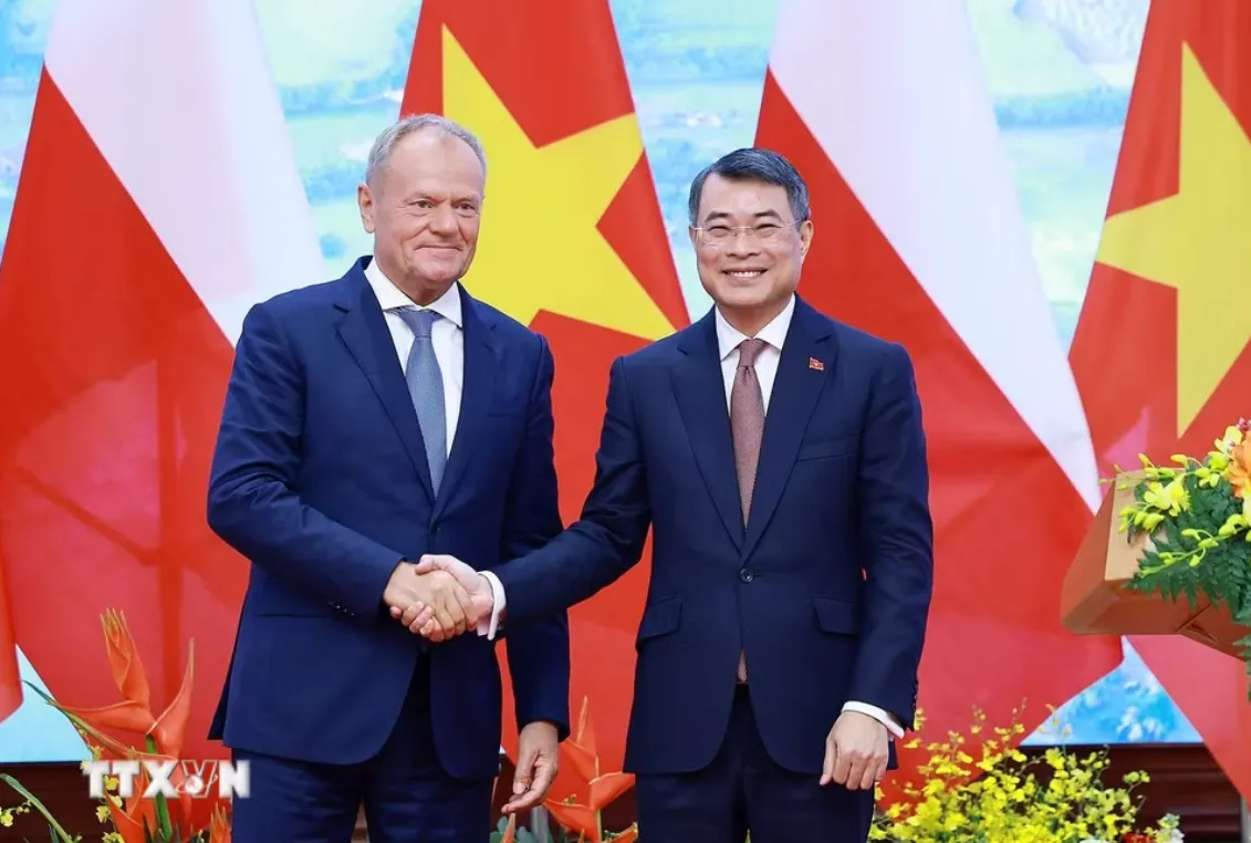Tuy&ecirc;n bố chung Việt Nam - Ba Lan - Ảnh 1.