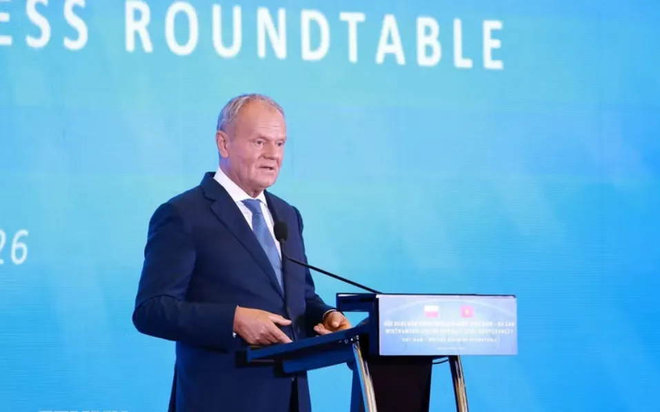 Thủ tướng Cộng hòa Ba Lan Donald Tusk phát biểu tại Hội nghị doanh nghiệp Việt Nam - Ba Lan. (Ảnh: TTXVN)