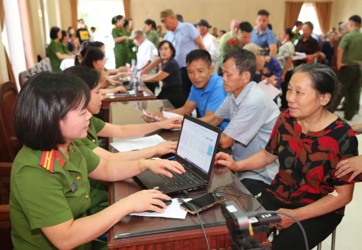Nghệ An thu nhận mẫu ADN thân nhân liệt sĩ chưa xác định được danh tính đợt 2 năm 2026 - Ảnh 1.