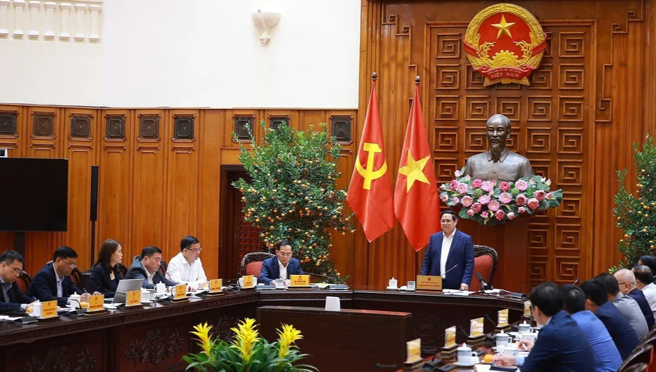 Thủ tướng: Kh&ocirc;ng để thiếu năng lượng trong bất cứ ho&agrave;n cảnh n&agrave;o - Ảnh 3.