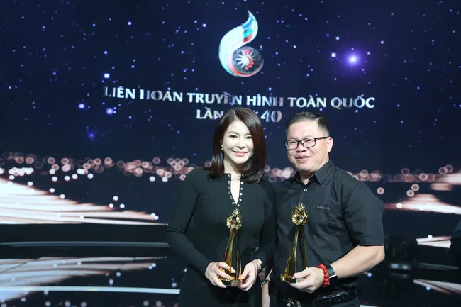 BTV Kim Oanh hạnh phúc khi giành được giải Vàng tại LHTHTQ lần thứ 40 BTV Kim Oanh hạnh phúc khi giành được giải Vàng tại LHTHTQ lần thứ 40