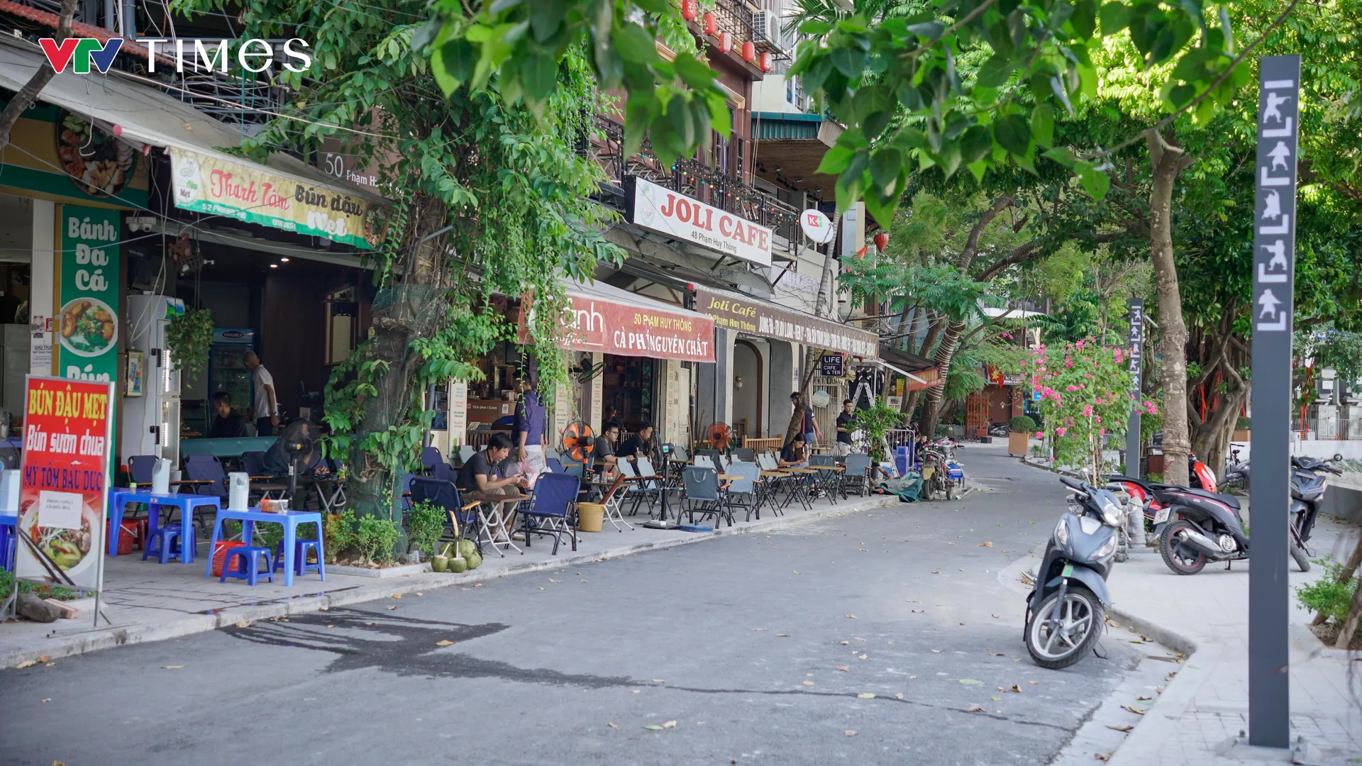 Người dân mong muốn phố đi bộ hồ Ngọc Khánh có thêm nhiều hoạt động để thu hút du khách - Ảnh 4.